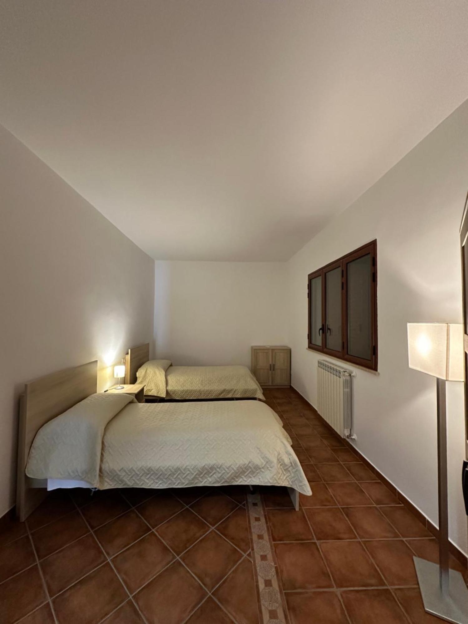 Apartment Sara Mondello Garden Level